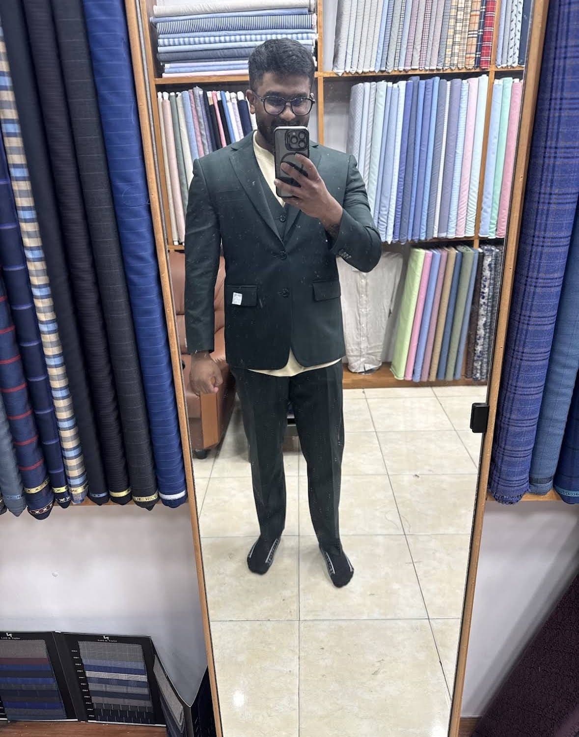 Tropical lightweight green suit